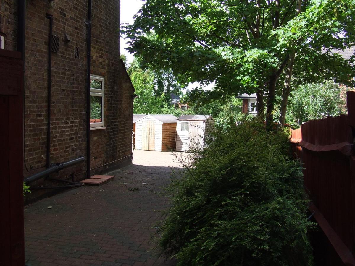 Alexandra Guest House Hemel Hempstead Dış mekan fotoğraf