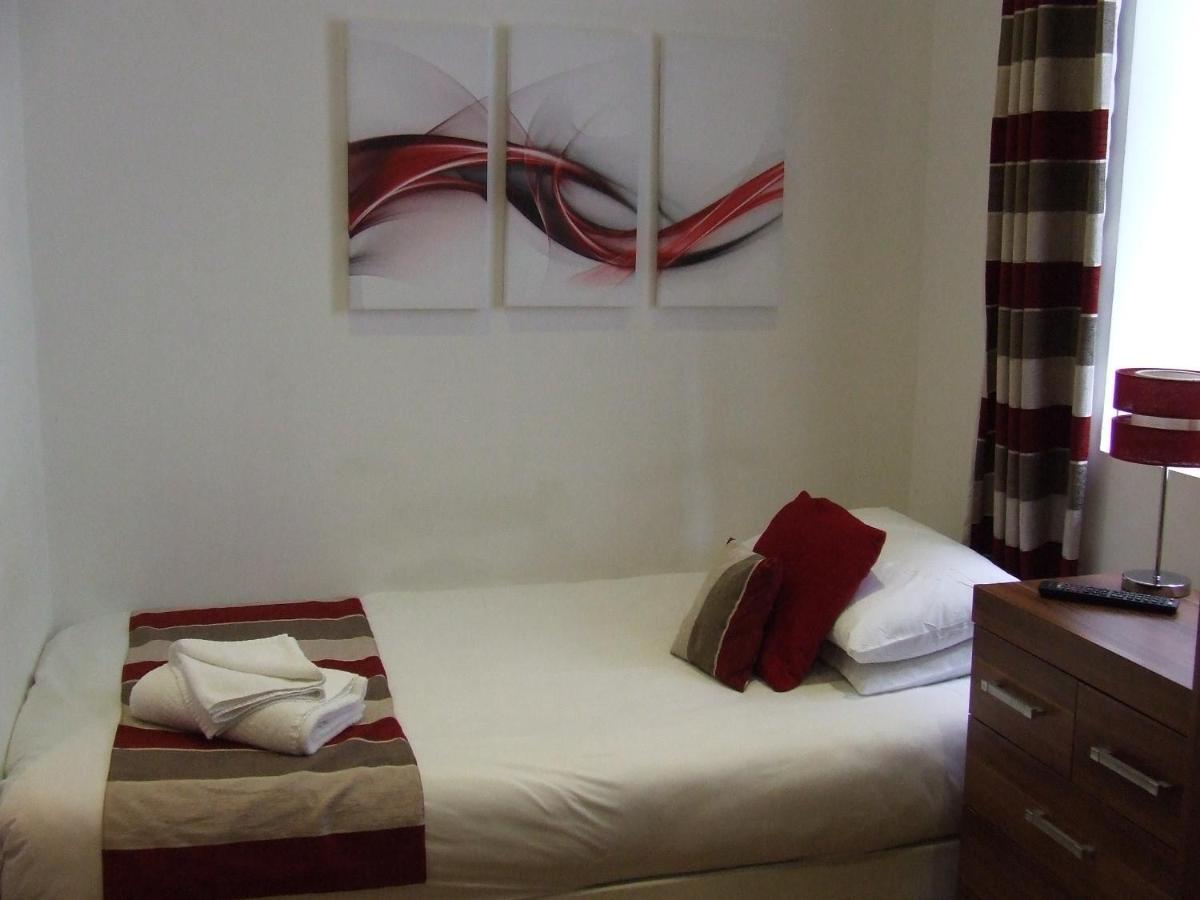 Alexandra Guest House Hemel Hempstead Dış mekan fotoğraf