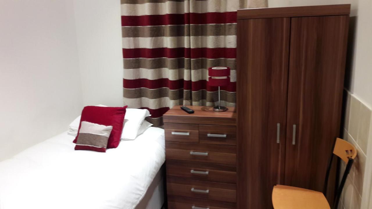 Alexandra Guest House Hemel Hempstead Dış mekan fotoğraf