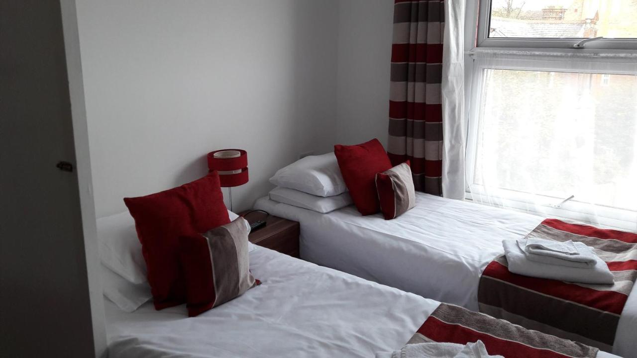 Alexandra Guest House Hemel Hempstead Dış mekan fotoğraf