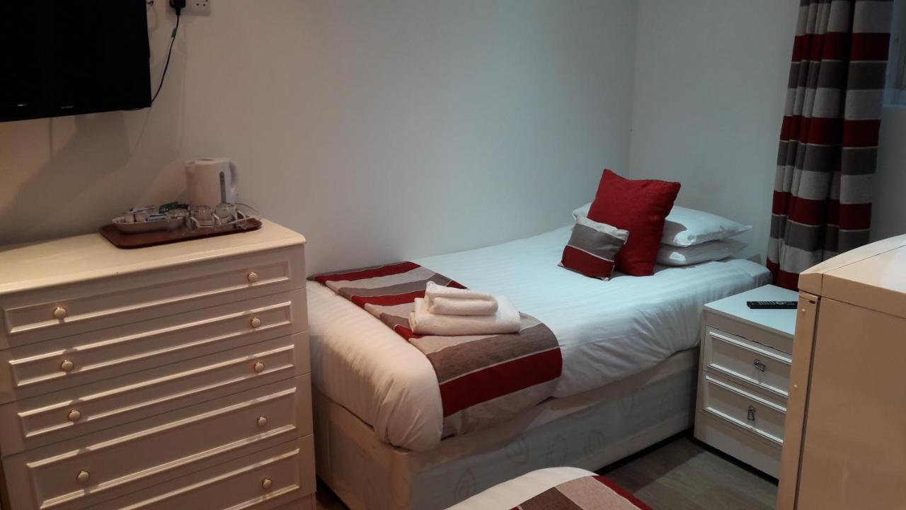 Alexandra Guest House Hemel Hempstead Dış mekan fotoğraf